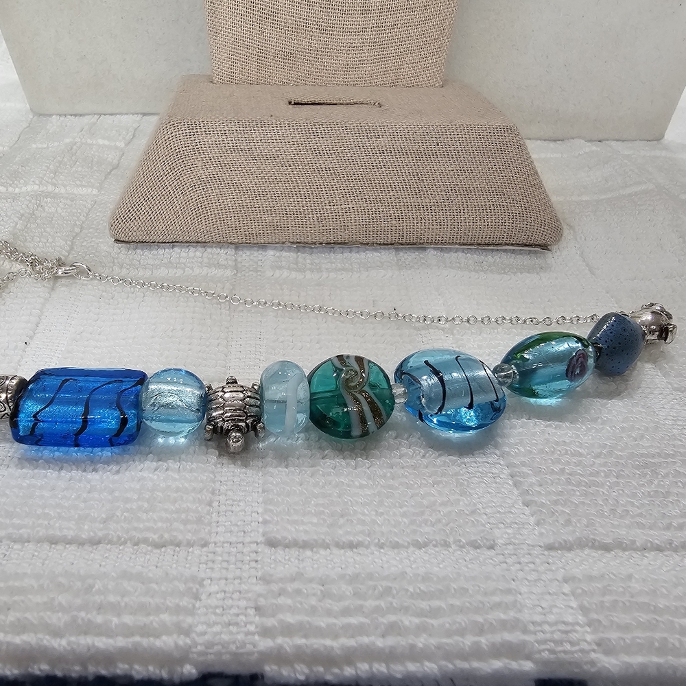 Silver and Blue Beaded Ocean Theme Blown Glass Vintage Necklace SAQ - Picture 5 of 14